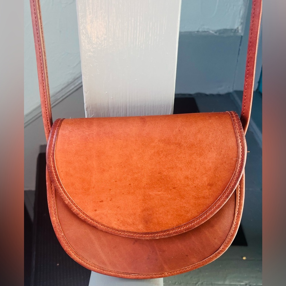 AUTHENTICATED Coach Brown Leather Crossbody Bag - Picture 2 of 13